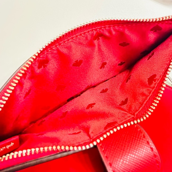 NWOT Kate Spade Heart Phone wallet - Picture 12 of 13